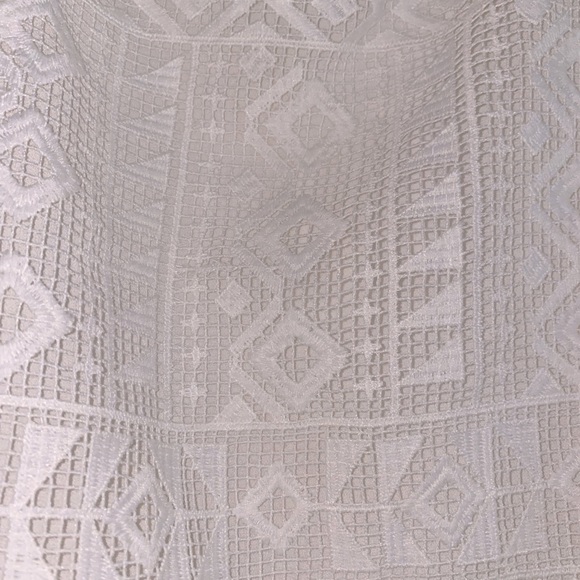 Club Monaco geometric cut-out tank - Picture 3 of 4